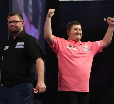 Brown stuns Wade at Ally Pally